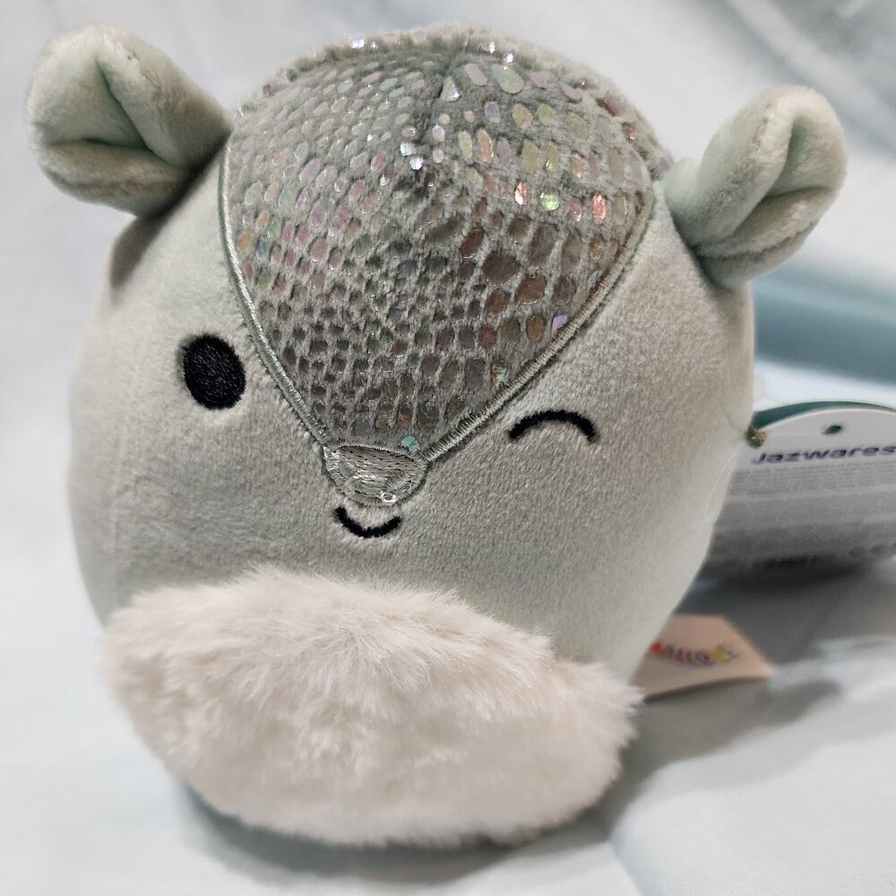 Squishmallow Arilla the Armadillo S5
